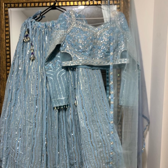 Sold out - Picture 7 of 9